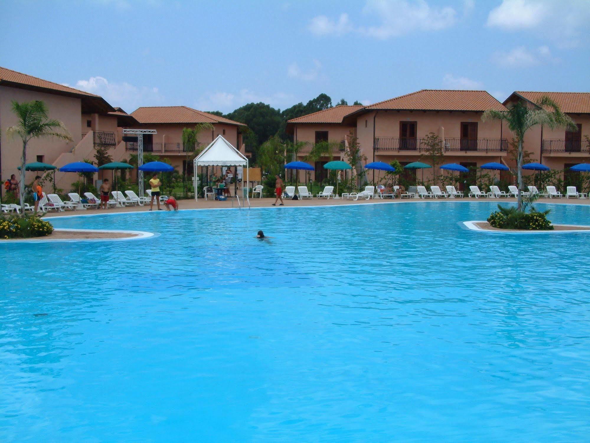 Hotel Club Valtur Porto Ada Pizzo  Zewnętrze zdjęcie
